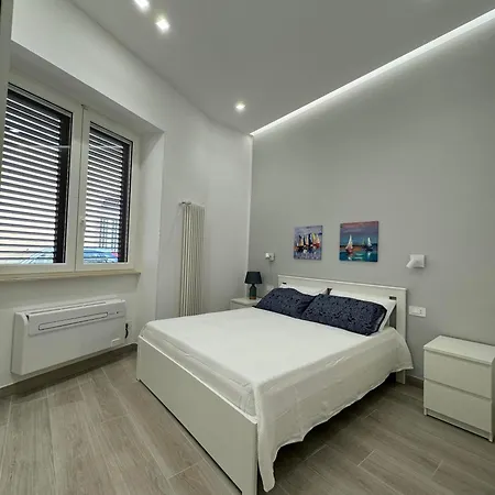 Apartment House